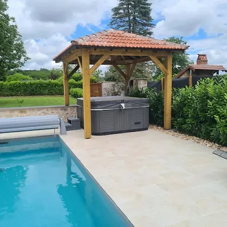 Chez Alex, Calme Piscine Jacuzzi * Tauriac (Lot)