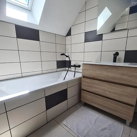 Chez Alex, Calme Piscine Jacuzzi Tauriac (Lot)