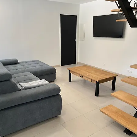 別荘 Chez Alex, Calme Piscine Jacuzzi
